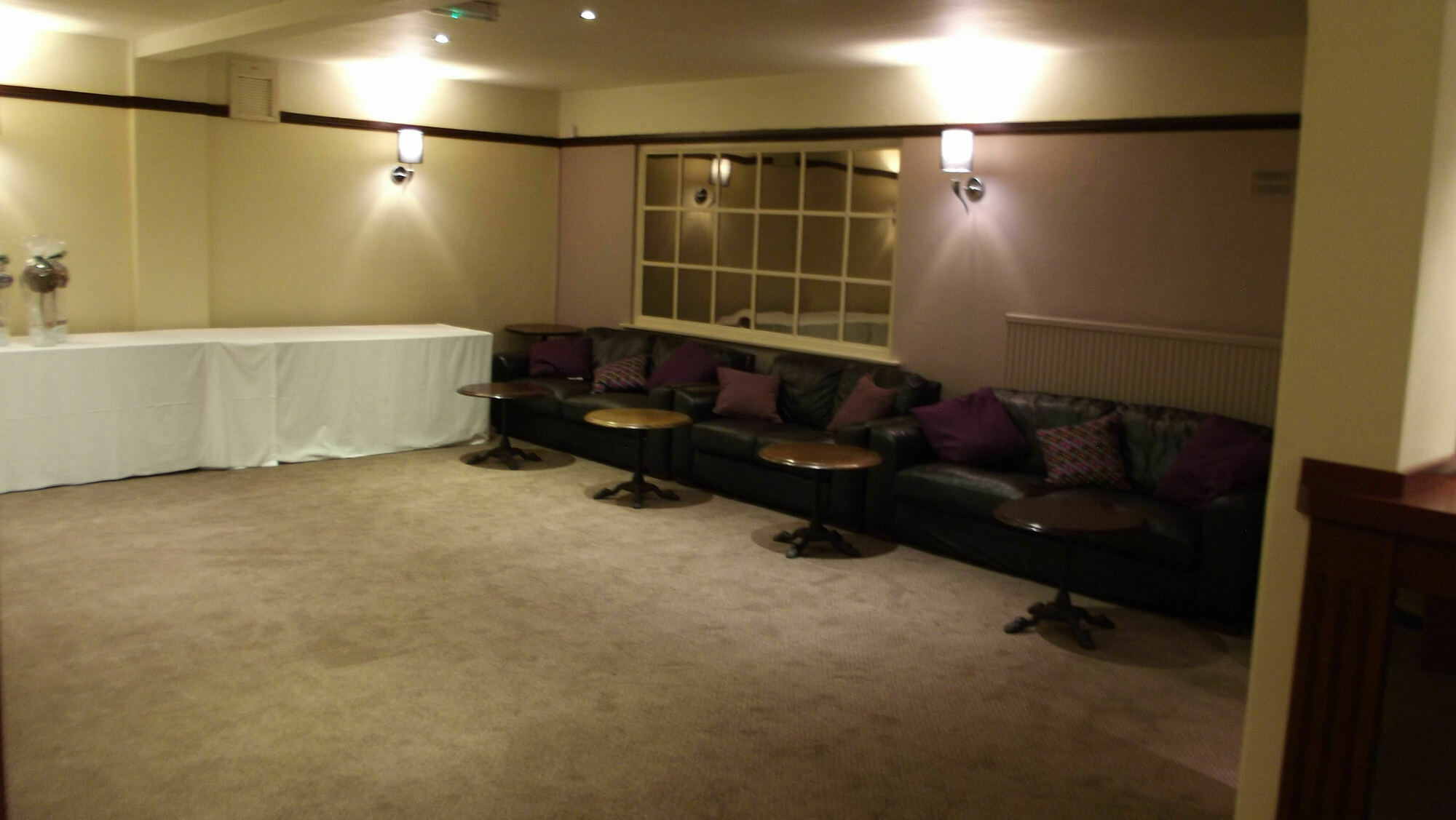 The Raven Hotel คอร์บี ภายนอก รูปภาพ